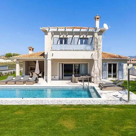 Luxurious In