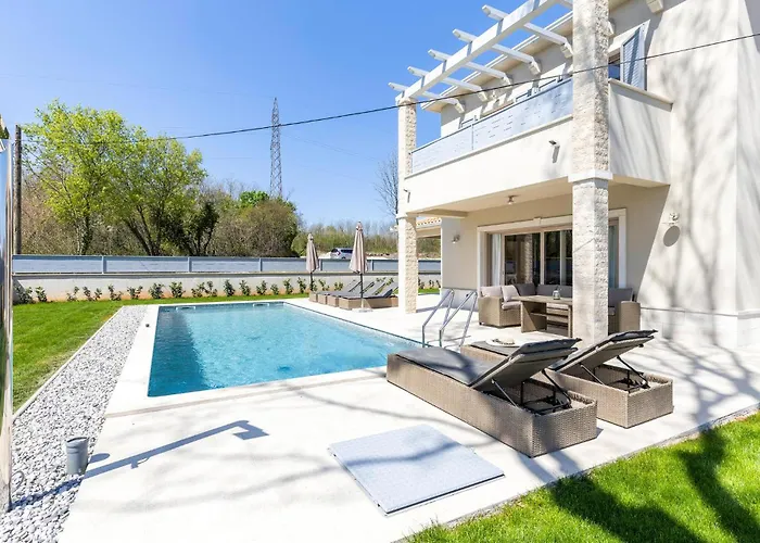 Beautiful In With Wifi *